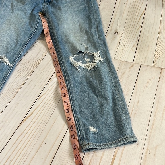 American Eagle Mom Jeans - Picture 11 of 11